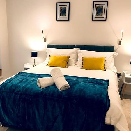 Maplewood Luxurious One-Bed Flat With Free Parking 호텔 St Albans 외부 사진