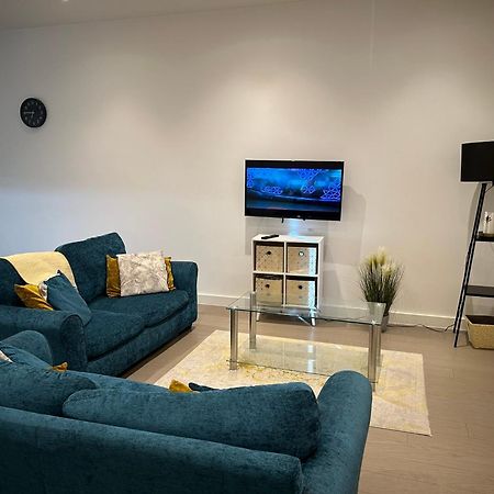 Maplewood Luxurious One-Bed Flat With Free Parking 호텔 St Albans 외부 사진