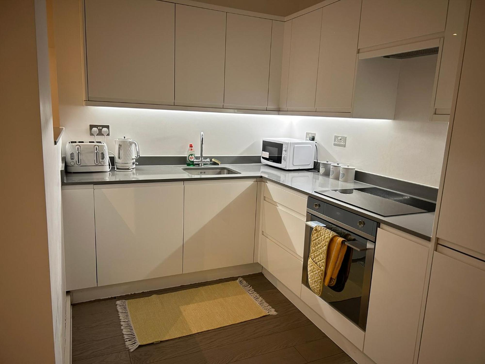 Maplewood Luxurious One-Bed Flat With Free Parking 호텔 St Albans 외부 사진