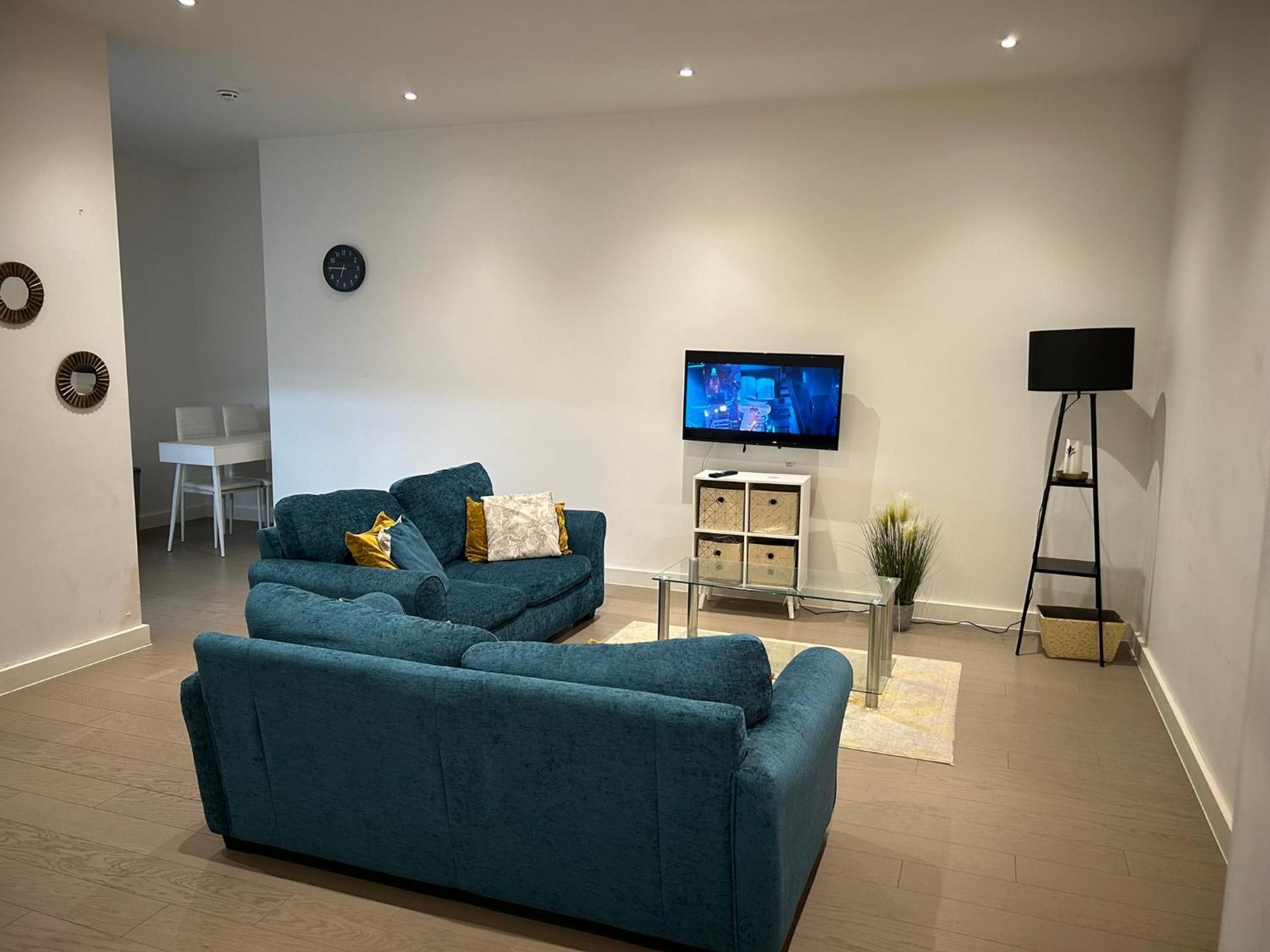 Maplewood Luxurious One-Bed Flat With Free Parking 호텔 St Albans 외부 사진